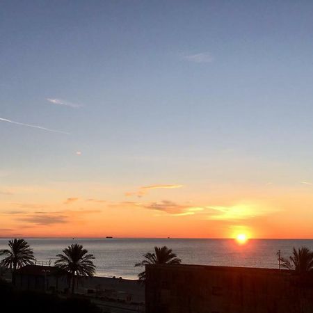 Viale Europa 91 Appartamento Pietra Ligure Luaran gambar
