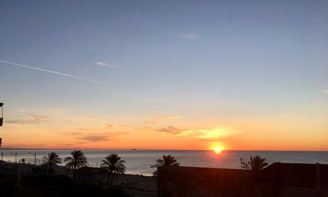 Viale Europa 91 Appartamento Pietra Ligure Luaran gambar